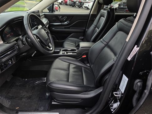 Used 2024 Lincoln Corsair Reserve image 17