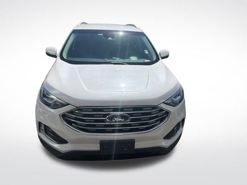 Used 2019 Ford Edge SEL w/ Equipment Group 201A image 3