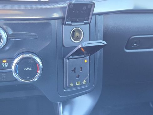 Used 2025 Ford F150 Raptor image 16