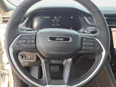 New 2025 Jeep Grand Cherokee L Limited image 16