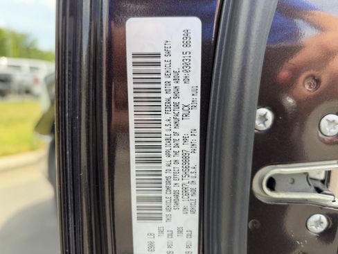 Used 2017 RAM 1500 Big Horn AWD/4WD image 37
