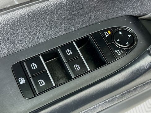 Used 2025 MAZDA CX-50 AWD 2.5 S w/ Premium Package image 15