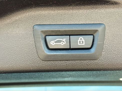 Used 2021 BMW X5 xDrive40i w/ Premium Package image 14