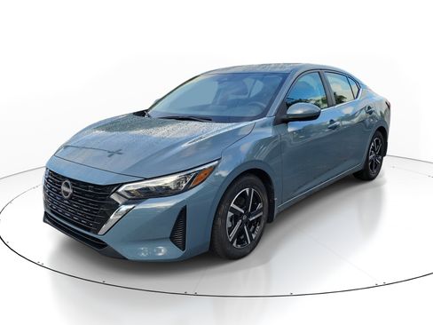 Certified 2024 Nissan Sentra SV FWD image 3