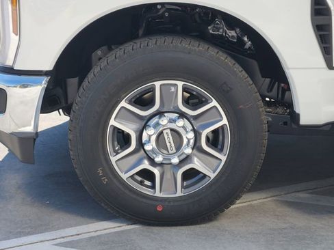 New 2026 Ford F350 Lariat RWD image 7