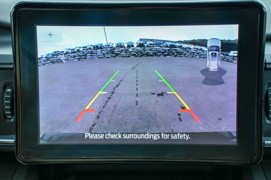 Used 2023 Ford Explorer XLT w/ Equipment Group 202A AWD/4WD image 40