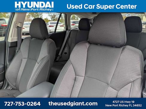 Used 2025 Subaru Outback Premium image 7