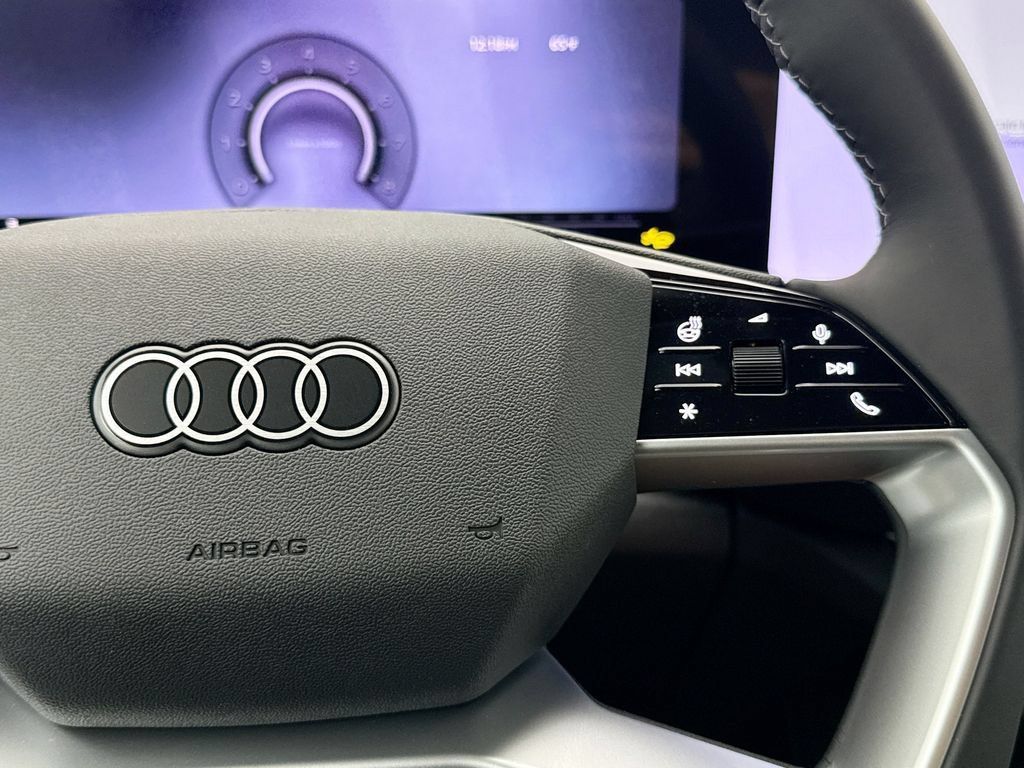 Used 2026 Audi Q5 Premium Plus w/ Premium Plus AWD/4WD image 12