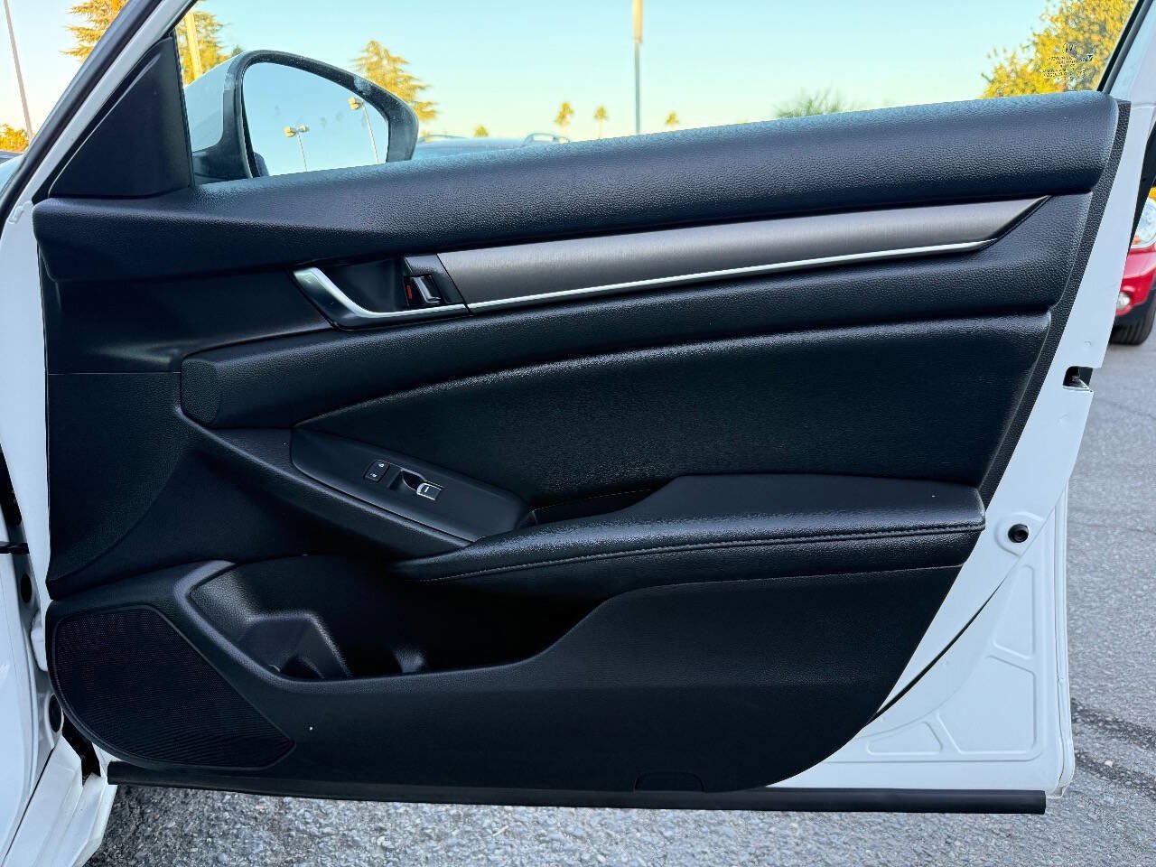 Used 2019 Honda Accord LX image 14