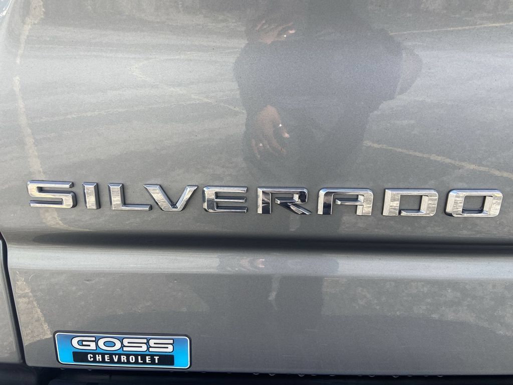 Certified 2024 Chevrolet Silverado 1500 RST w/ Z71 Off-Road Package AWD/4WD image 31