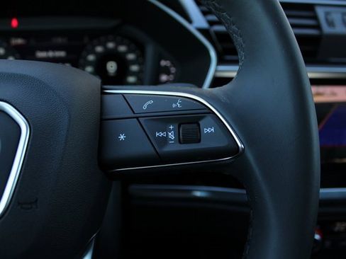 New 2025 Audi Q3 2.0T Premium image 14