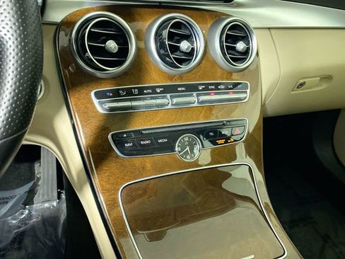 Used 2017 Mercedes-Benz C 300 4MATIC Sedan image 8