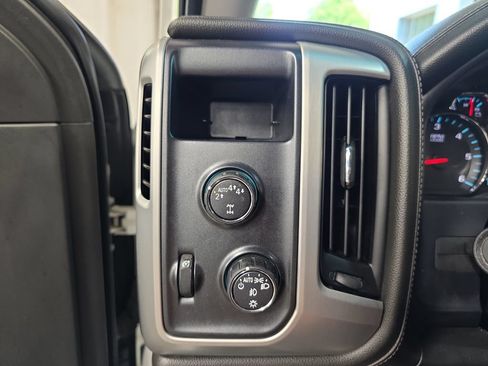 Used 2017 GMC Sierra 1500 SLT w/ SLT Premium Package AWD/4WD image 24