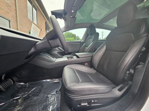 Used 2024 Tesla Model 3 Standard Range RWD image 36