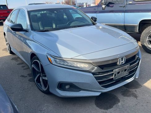 Used 2022 Honda Accord Sport image 2