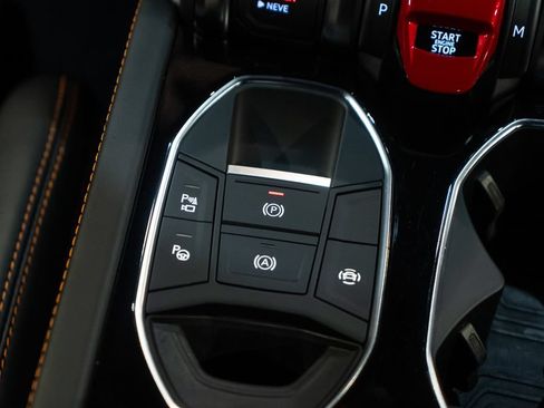 Used 2024 Lamborghini Urus S AWD/4WD image 36