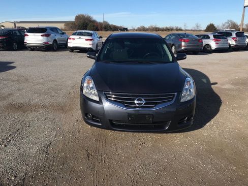Used 2012 Nissan Altima 3.5 SR image 3