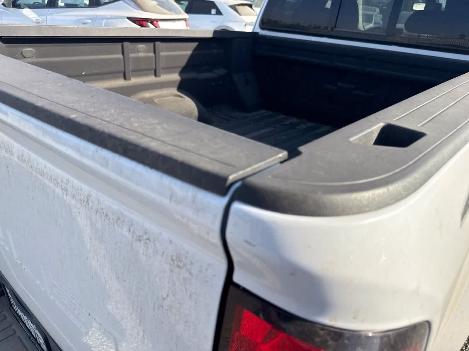 Used 2021 Chevrolet Colorado LT w/ Redline Special Edition AWD/4WD image 14