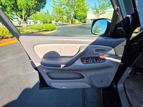 Used 2002 Toyota Sequoia Limited AWD/4WD image 47