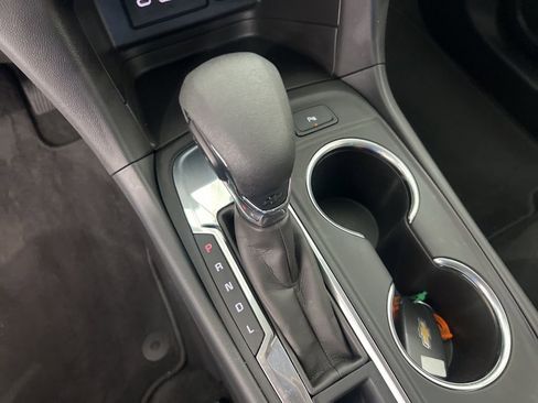 Used 2024 Chevrolet Equinox LT image 14