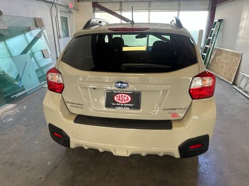 Used 2017 Subaru Crosstrek 2.0i Premium AWD/4WD image 5