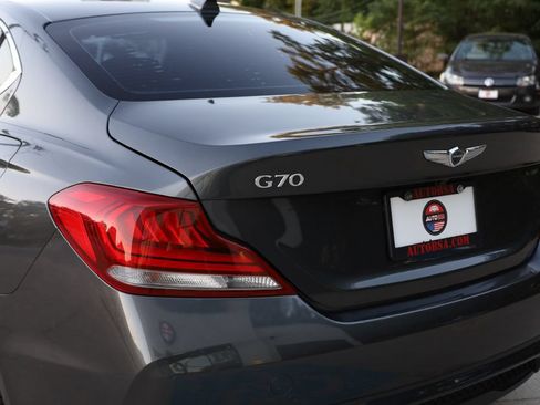 Used 2019 Genesis G70 2.0T Advanced RWD image 30