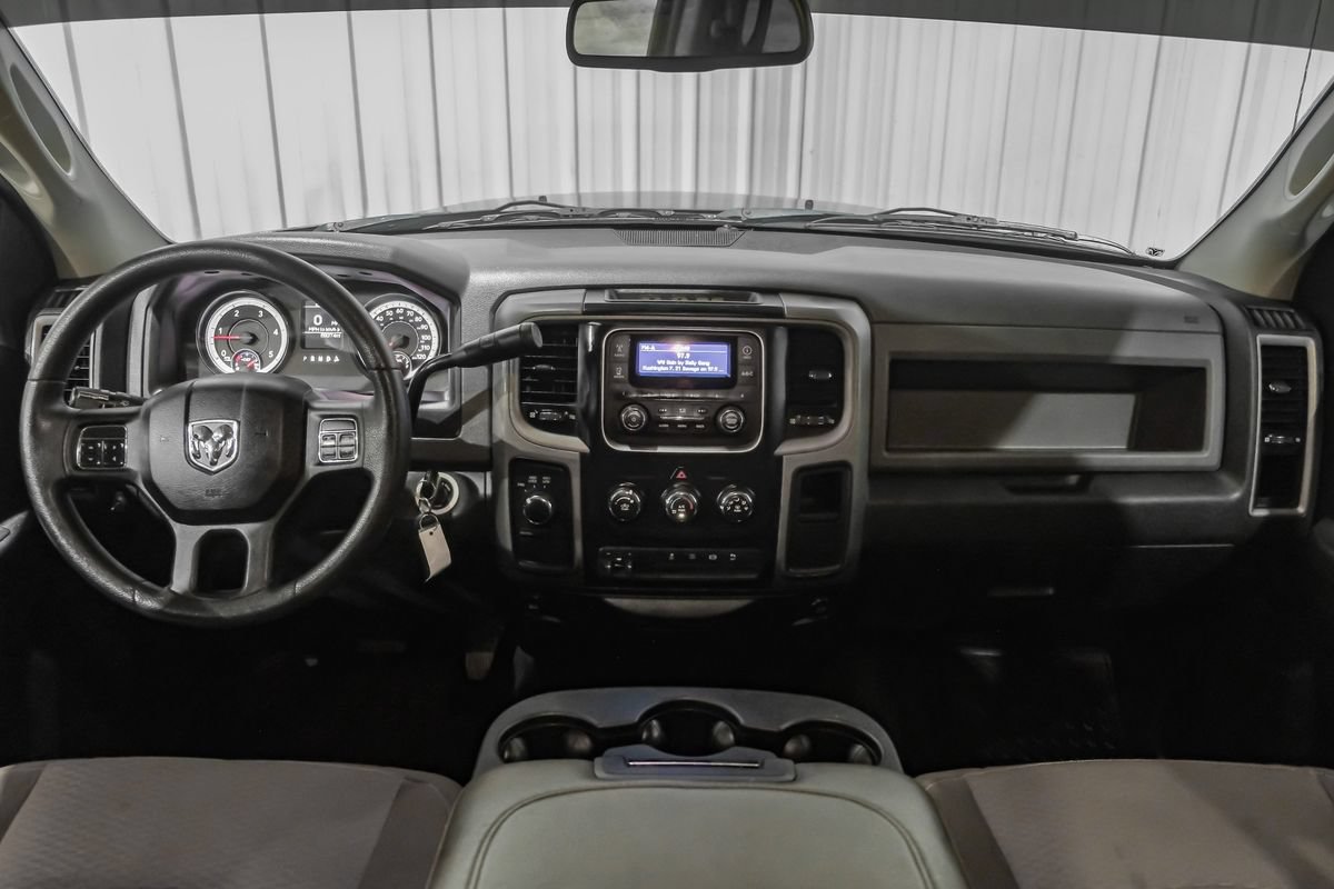 Used 2015 RAM 3500 Tradesman w/ Chrome Appearance Group AWD/4WD image 13