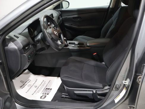 Used 2024 Nissan Sentra S image 10