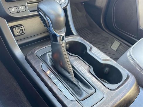 Certified 2022 GMC Canyon Denali image 22