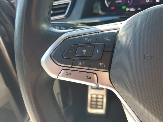Used 2024 Volkswagen Atlas Cross Sport SEL Premium R-Line AWD/4WD image 20