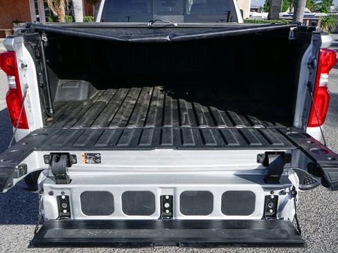 Used 2023 Chevrolet Silverado 3500 High Country w/ Safety Package II image 8