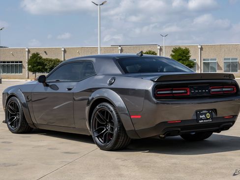 Used 2023 Dodge Challenger SRT Hellcat RWD image 11