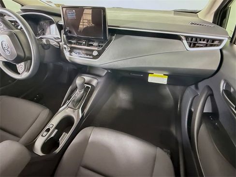 Certified 2025 Toyota Corolla LE image 24