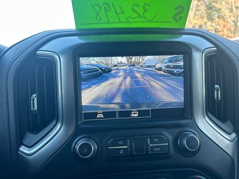 Used 2021 Chevrolet Silverado 1500 LT Trail Boss w/ Convenience Package II image 16