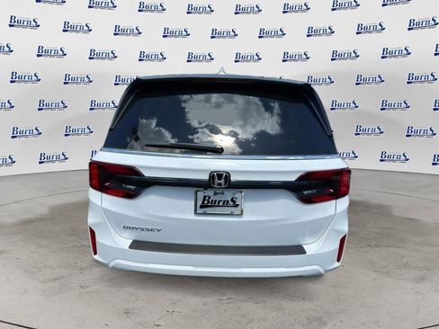 New 2026 Honda Odyssey EX-L image 6