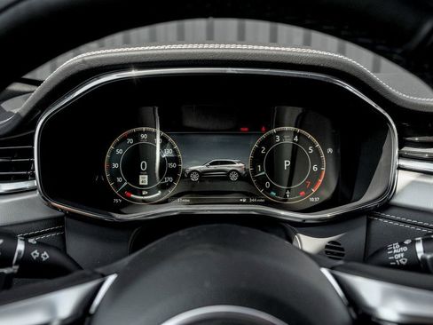 New 2026 Jaguar F-PACE R-Dynamic S image 12