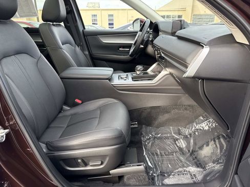 Used 2024 MAZDA CX-90 Plug-In Hybrid w/ Premium Pkg image 19