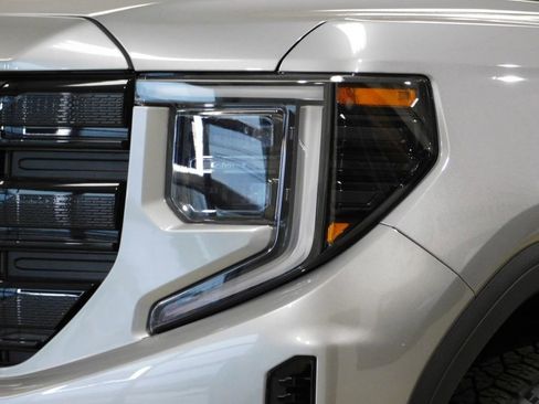 Used 2024 GMC Sierra 1500 Elevation AWD/4WD image 20