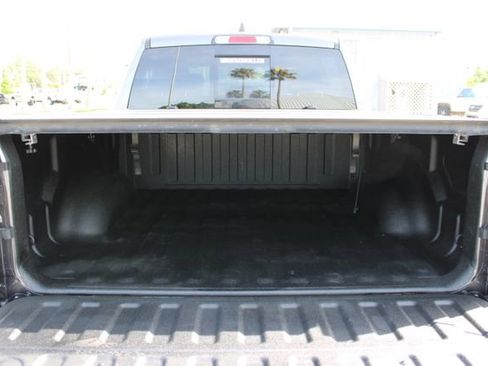 Used 2024 RAM 1500 Laramie AWD/4WD image 10