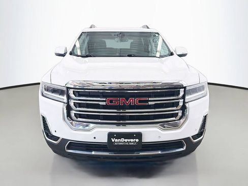 Used 2023 GMC Acadia SLT FWD image 2