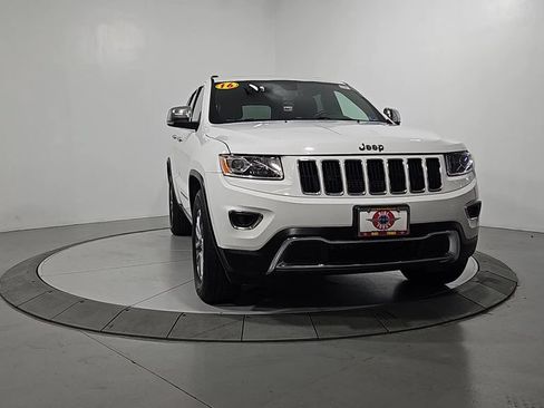 Used 2016 Jeep Grand Cherokee Limited AWD/4WD image 9