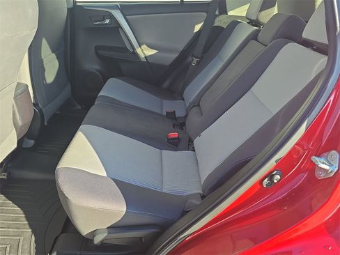 Used 2015 Toyota RAV4 XLE image 26