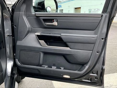 Used 2024 Toyota Tundra Limited image 22