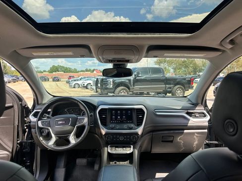 Used 2021 GMC Acadia SLT FWD image 21