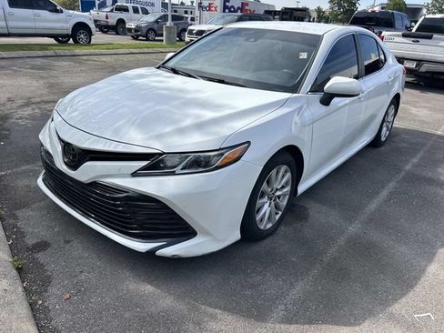 Used 2020 Toyota Camry LE FWD image 1