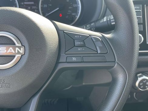 New 2025 Nissan Kicks Play S image 17