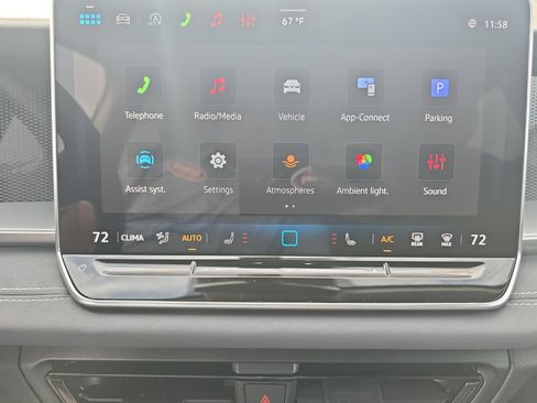 New 2026 Volkswagen Tiguan SE FWD image 22