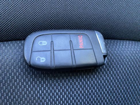 Used 2022 Jeep Renegade Sport w/ Sport Appearance Group AWD/4WD image 36