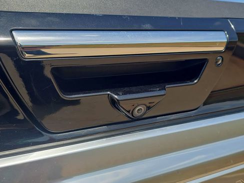 Used 2020 Ford F150 Platinum w/ Equipment Group 701A Luxury AWD/4WD image 13