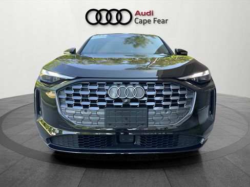 Certified 2025 Audi Q5 Premium AWD/4WD image 8